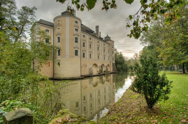 Gastehaus Schloss Bernau Ξενοδοχείο Fischlham Εξωτερικό φωτογραφία
